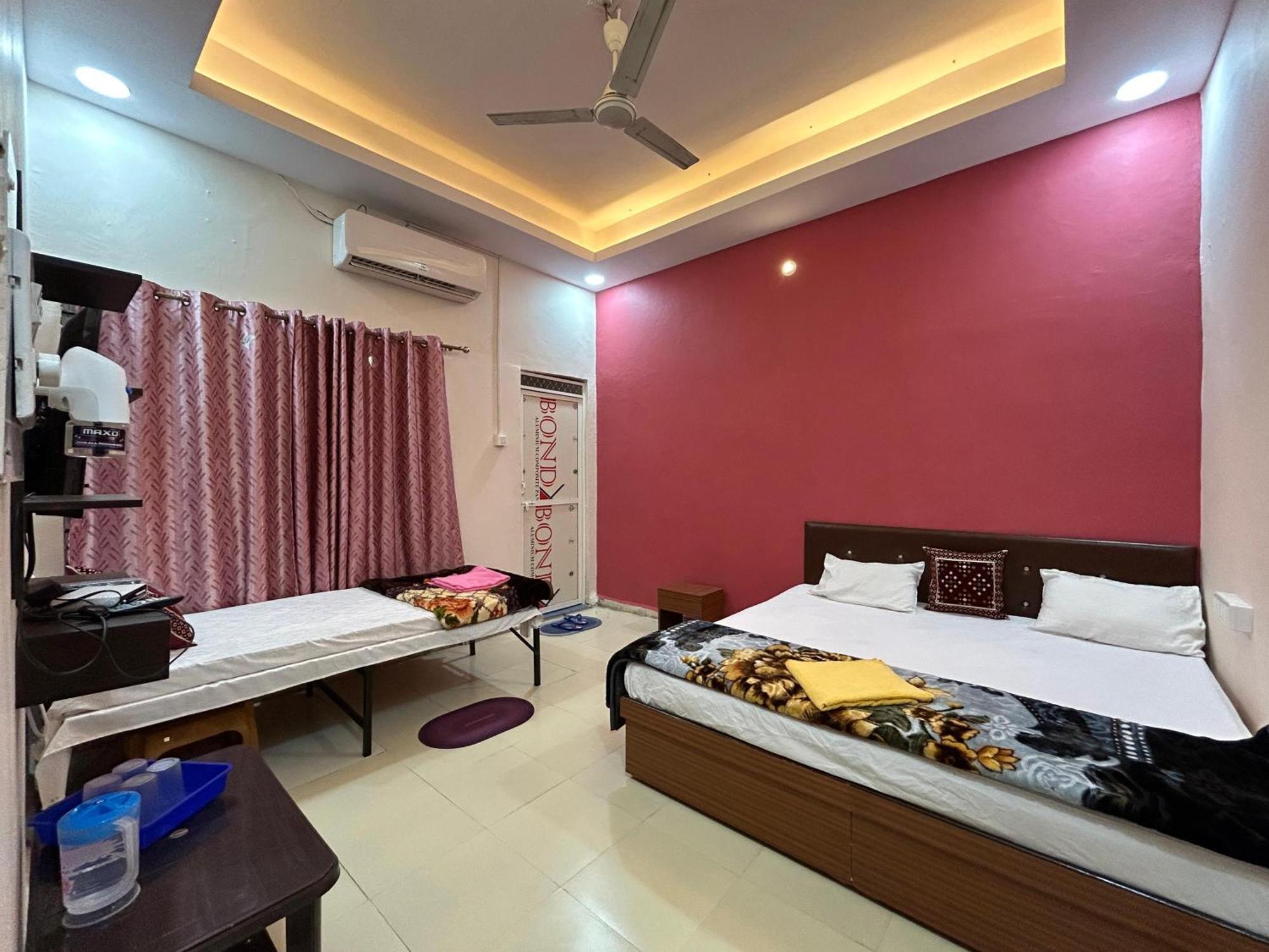 Aashirwad Residency Bed & Breakfast Ujjain Exterior foto